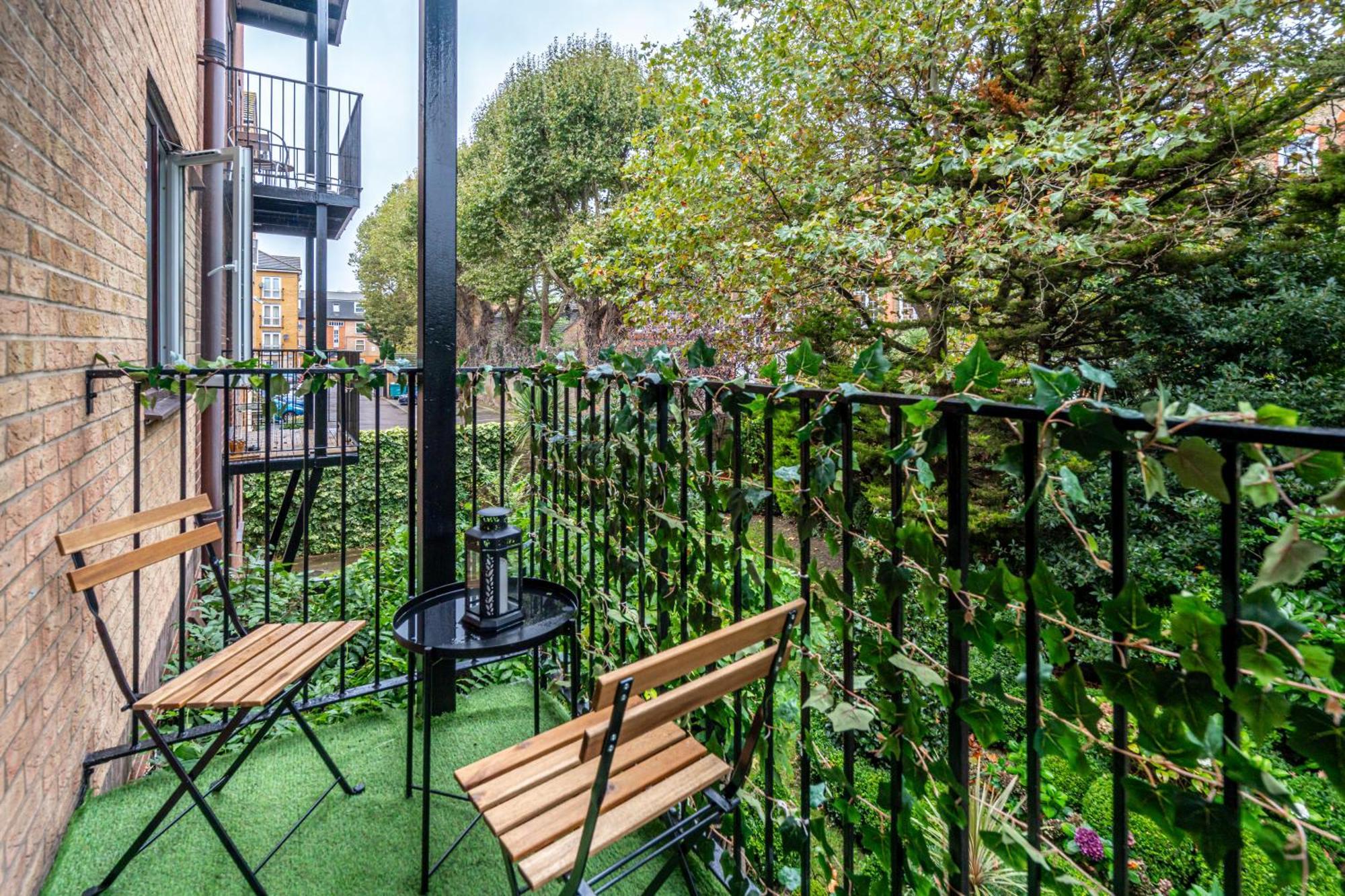 Apartment In Elephant & Castle With Parking London Exterior photo
